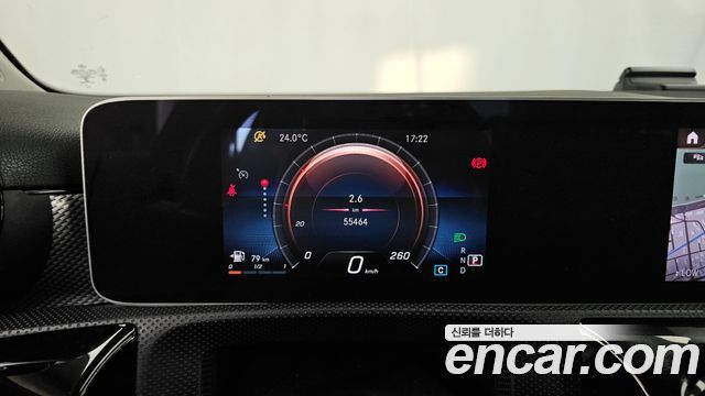 Mercedes-Benz A-Class 2020 — photo 11
