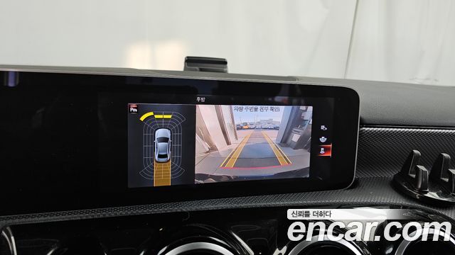 Mercedes-Benz A-Class 2020 — photo 21