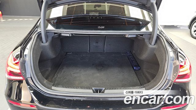 Mercedes-Benz A-Class 2020 — photo 26