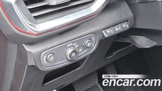 Chevrolet Korea Trailblazer 2022 — photo 14