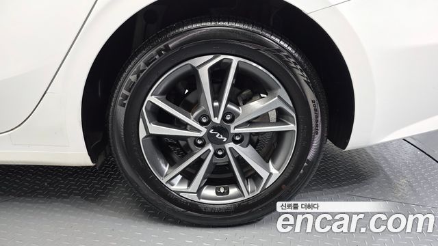 Kia K3 2022 — photo 5