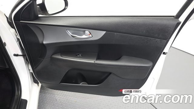 Kia K3 2022 — photo 14