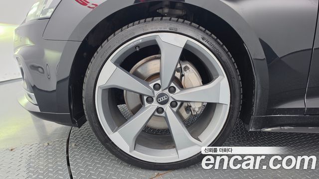 Audi A5 2019 — photo 5
