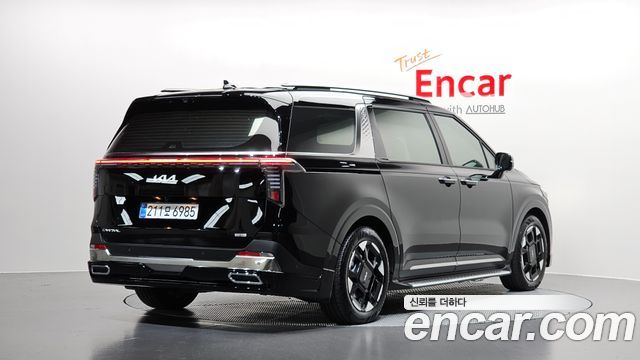 Kia Canival 2025 — photo 2