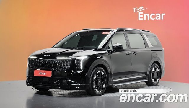 Kia Canival 2025 — photo 1