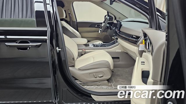 Kia Canival 2025 — photo 16
