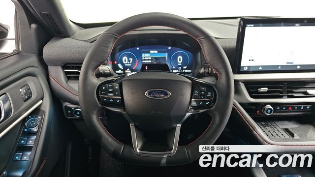 Ford Explorer 2025 — photo 19
