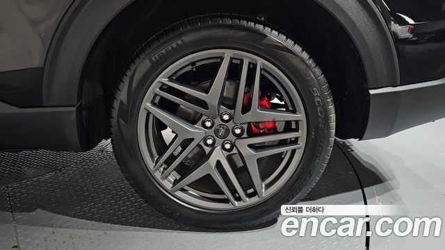 Ford Explorer 2025 — photo 7