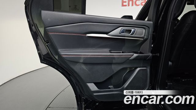 Ford Explorer 2025 — photo 15