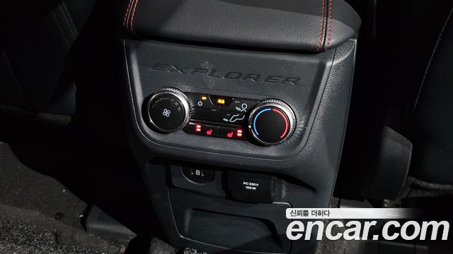 Ford Explorer 2025 — photo 30