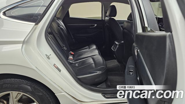 Hyundai Sonata 2020 — photo 17