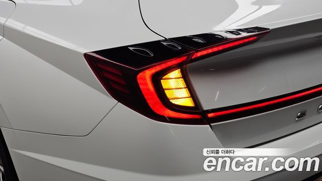 Hyundai Sonata 2020 — photo 9