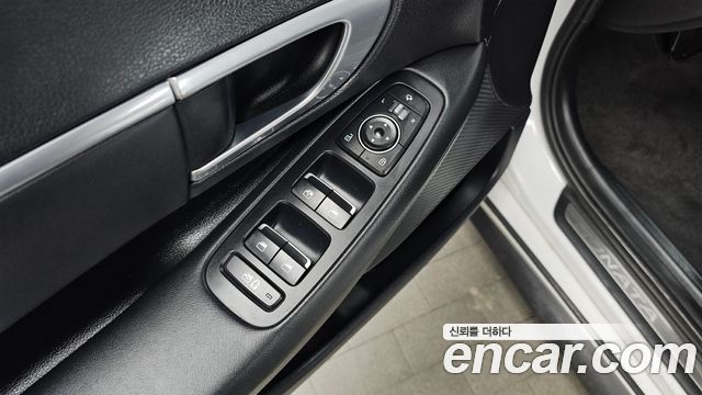 Hyundai Sonata 2020 — photo 27