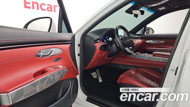 Genesis GV70 2023 — photo 13