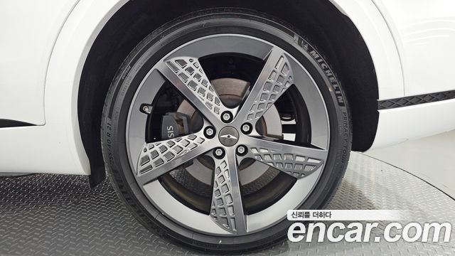 Genesis GV70 2023 — photo 7
