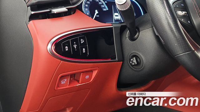 Genesis GV70 2023 — photo 33