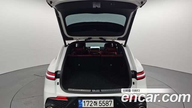 Genesis GV70 2023 — photo 39