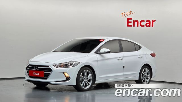 Hyundai AVANTE 2018 — photo 1