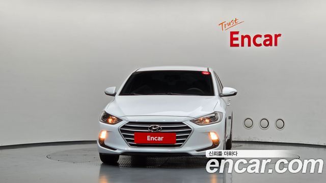 Hyundai AVANTE 2018 — photo 3