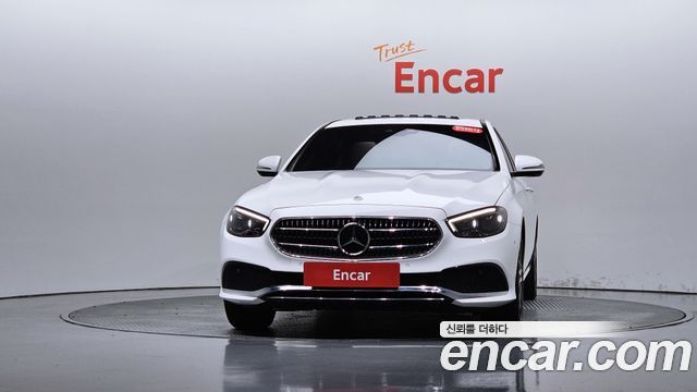 Mercedes-Benz E-Class 2021 — photo 3