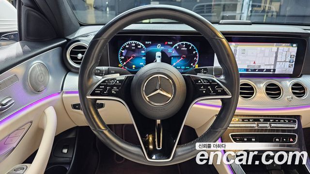 Mercedes-Benz E-Class 2021 — photo 19