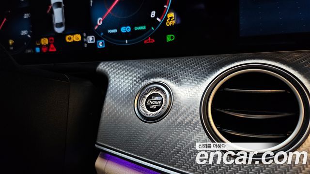 Mercedes-Benz E-Class 2021 — photo 27
