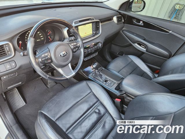 Kia Sorento 2015 — photo 11