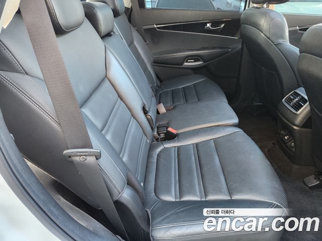Kia Sorento 2015 — photo 13