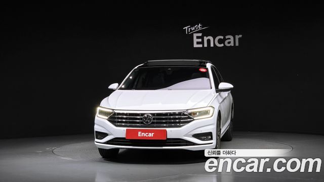Volkswagen Jetta 2021 — photo 3