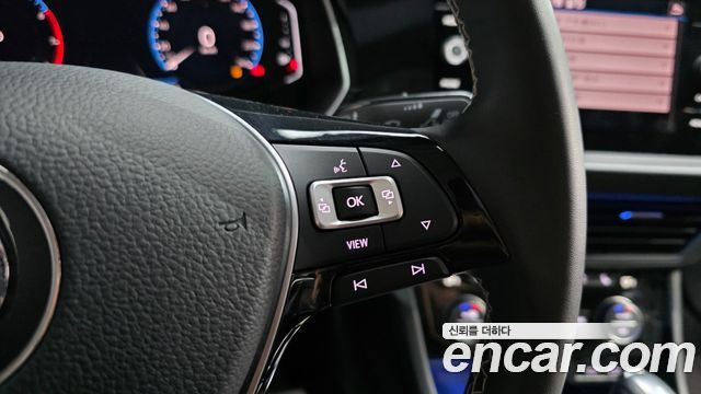 Volkswagen Jetta 2021 — photo 20