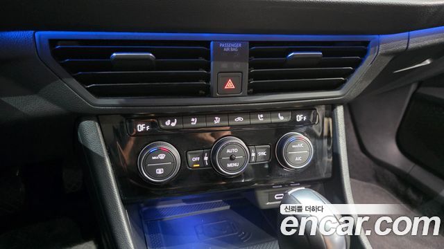 Volkswagen Jetta 2021 — photo 24