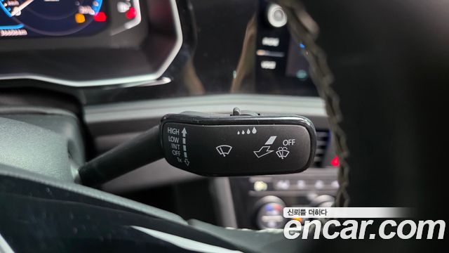 Volkswagen Jetta 2021 — photo 30