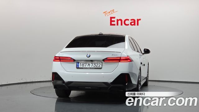 BMW 5-Series 2025 — photo 4