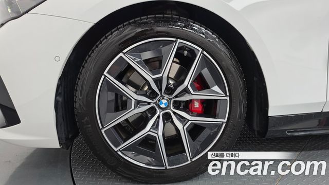 BMW 5-Series 2025 — photo 5