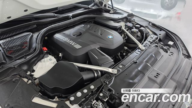 BMW 5-Series 2025 — photo 6