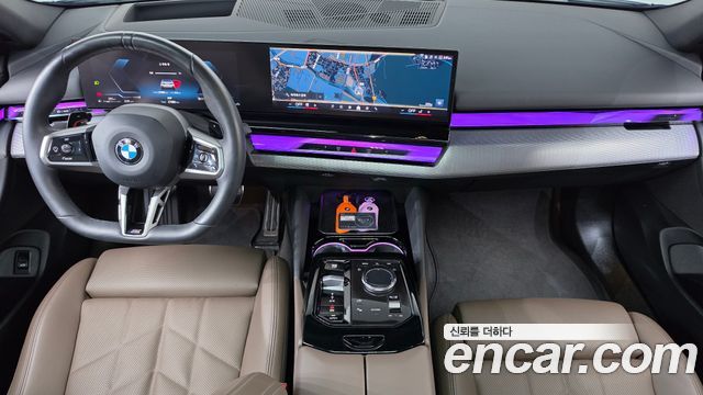 BMW 5-Series 2025 — photo 10