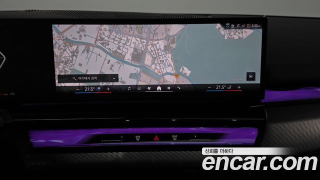 BMW 5-Series 2025 — photo 20