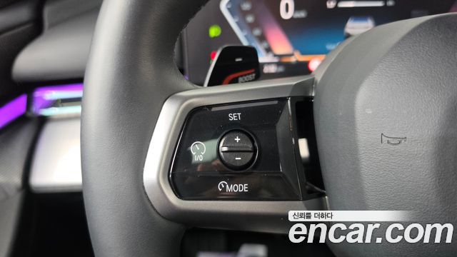 BMW 5-Series 2025 — photo 23