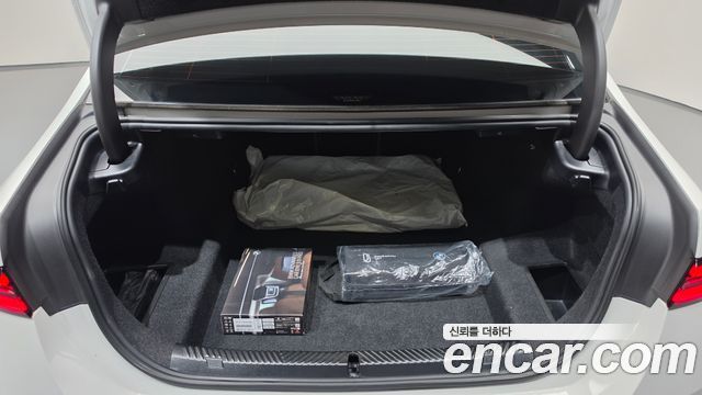 BMW 5-Series 2025 — photo 25