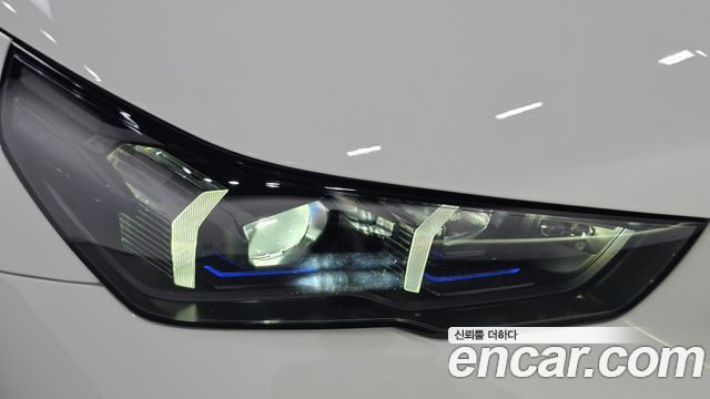 BMW 5-Series 2025 — photo 8