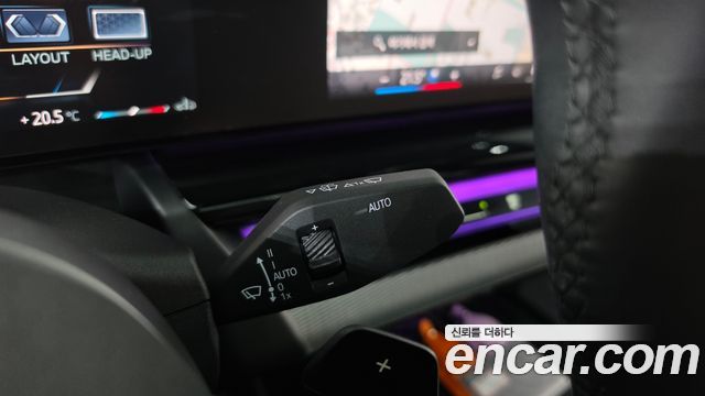 BMW 5-Series 2025 — photo 27