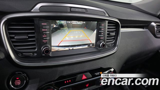 Kia Sorento 2019 — photo 23