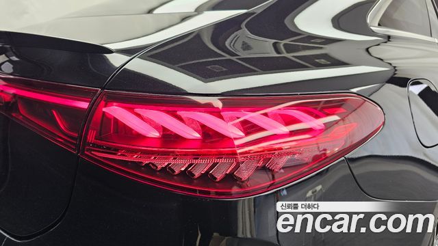 Mercedes-Benz EQS 2022 — photo 9