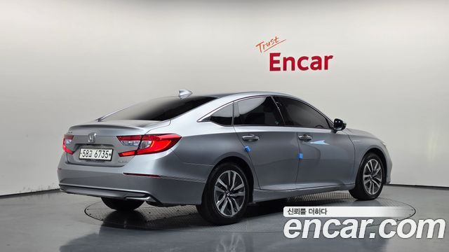 Honda Accord 2018 — photo 2