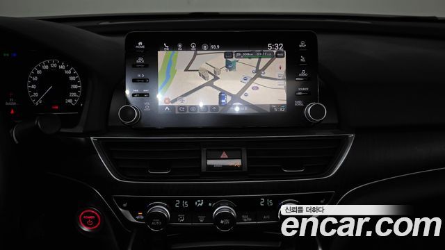 Honda Accord 2018 — photo 19