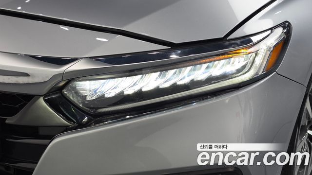 Honda Accord 2018 — photo 8