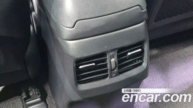 Hyundai AVANTE 2016 — photo 29