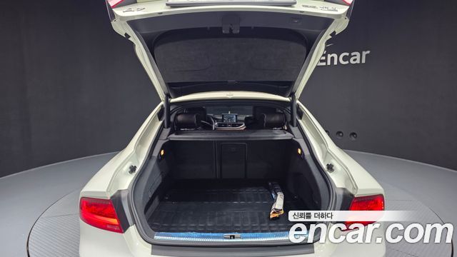 Audi A7 2015 — photo 20