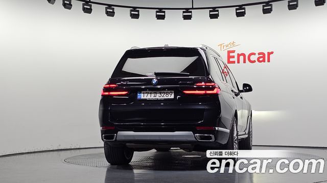 BMW X7 2023 — photo 4