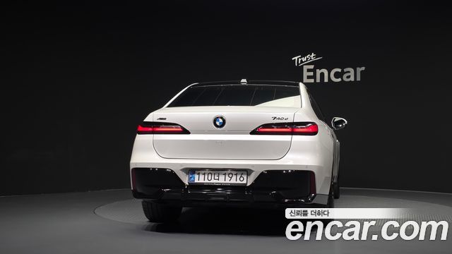 BMW 7-Series 2025 — photo 4